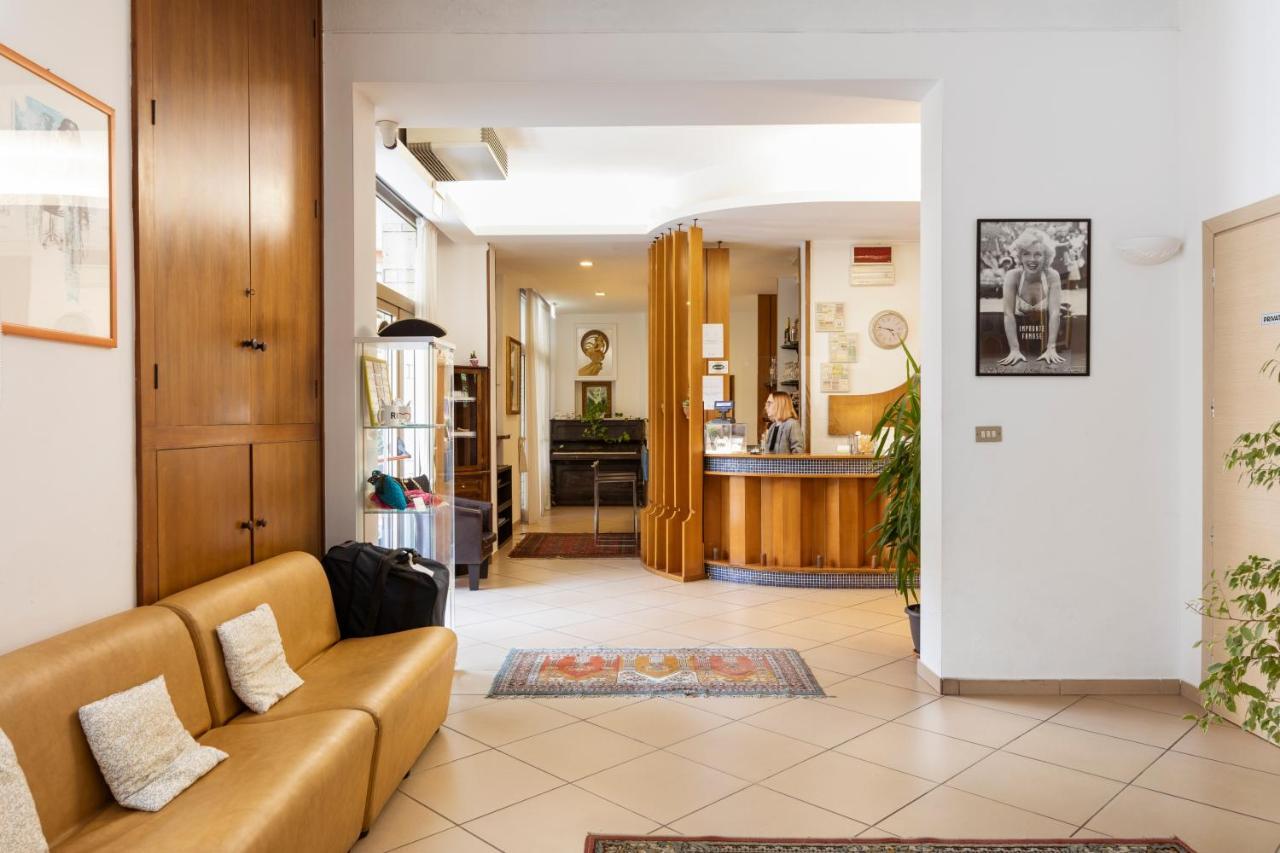Hotel Ausonia B&B Ρίμινι Εξωτερικό φωτογραφία