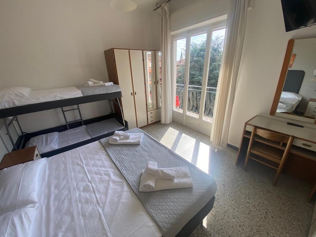 Hotel Ausonia B&B Ρίμινι Εξωτερικό φωτογραφία