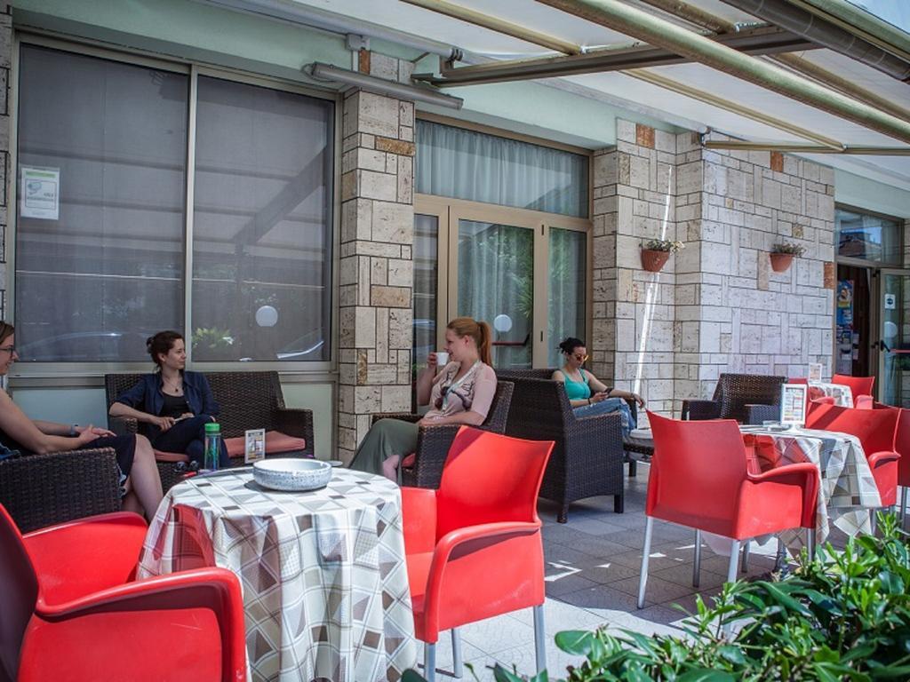 Hotel Ausonia B&B Ρίμινι Εξωτερικό φωτογραφία